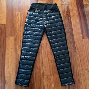 New Black women legging M size